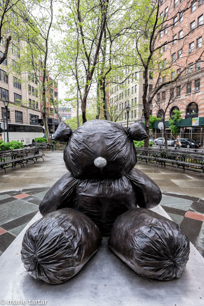 Bearlike Construction sculpture in Tribeca Park