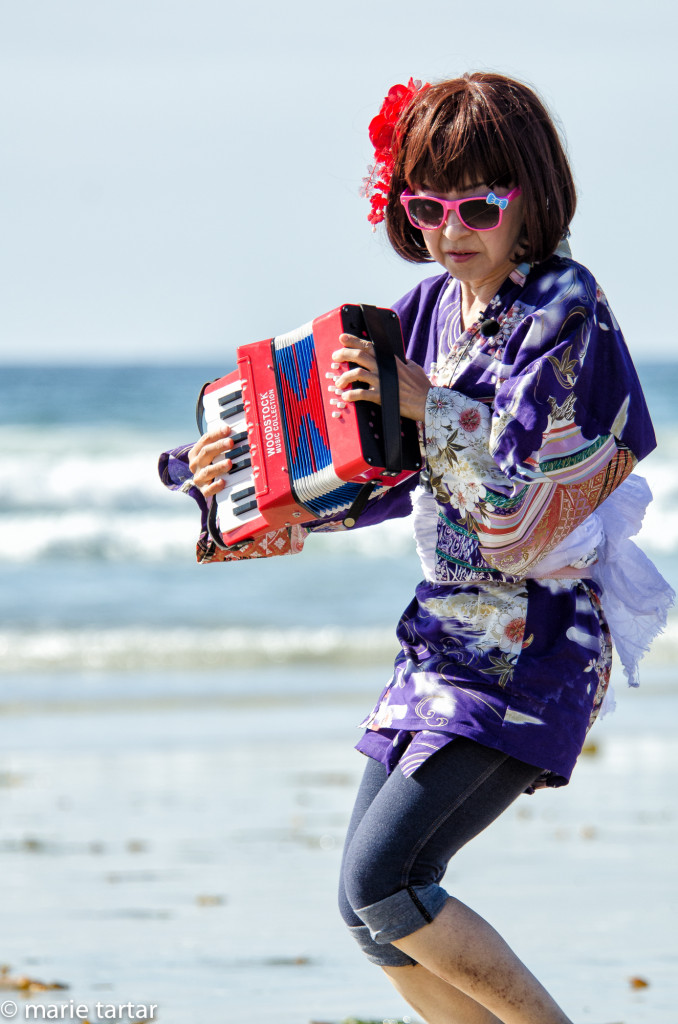 Yumiko Tanaka performing in SEafoam Sleepwalk at La Jolla Shores
