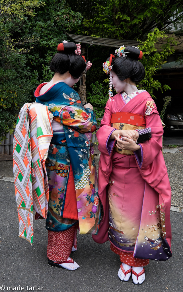 Geisha in kimono in Gion in Kyoto