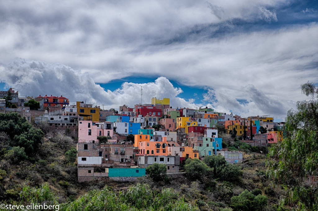 Colorful Guanajuato neighborhood