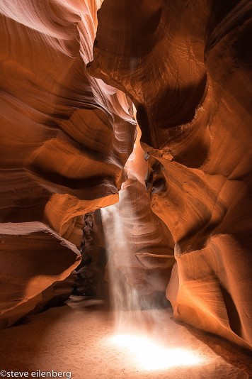 light shaft, light ray, Antelope Canyon, Arizona, Slot Canyon, Navajo, Navajoland