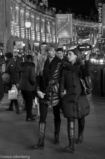 London England, street photography, night, people