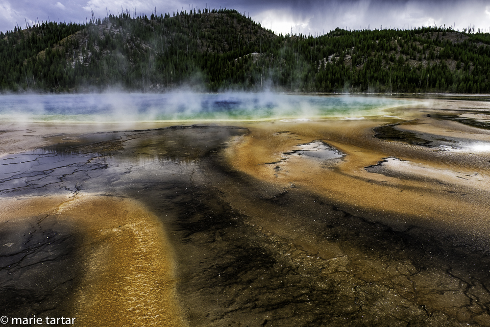 Grand Prismatic hot spring in Yellowstone