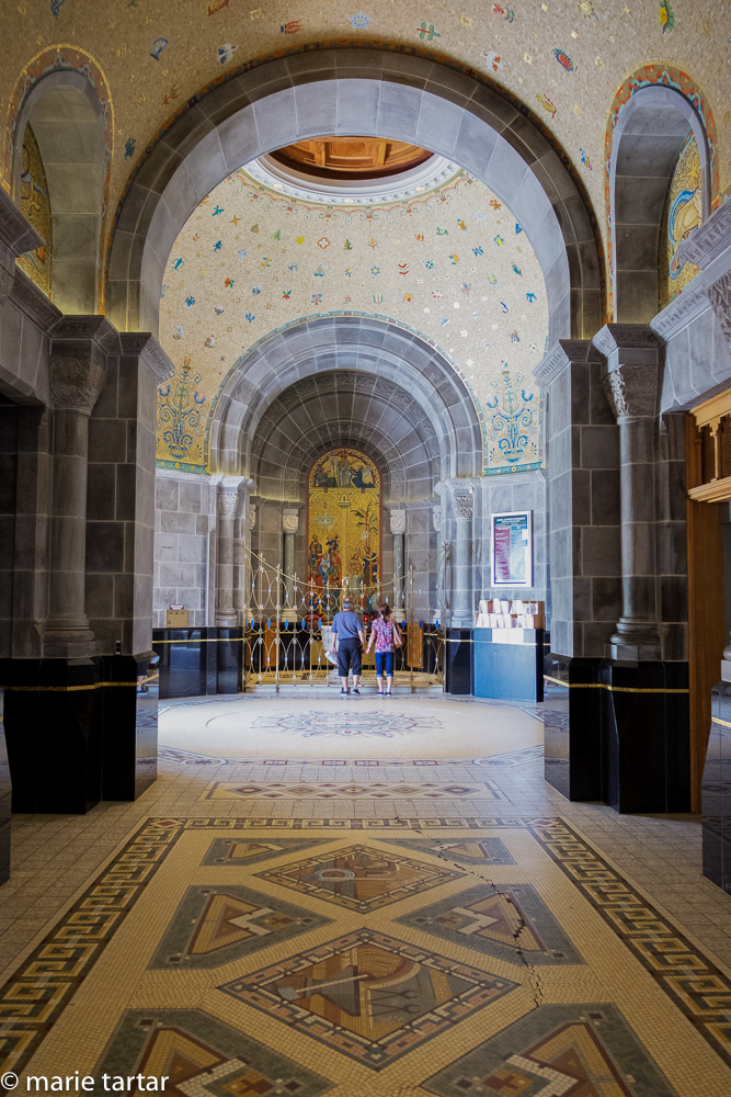 201607 MT Quebec St Anne Basilica Entry