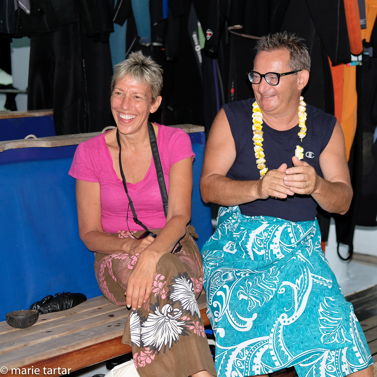 The appreciative audience on the Nai'a's dive deck included chef Pascal and hand thearapist Sharon from Florida